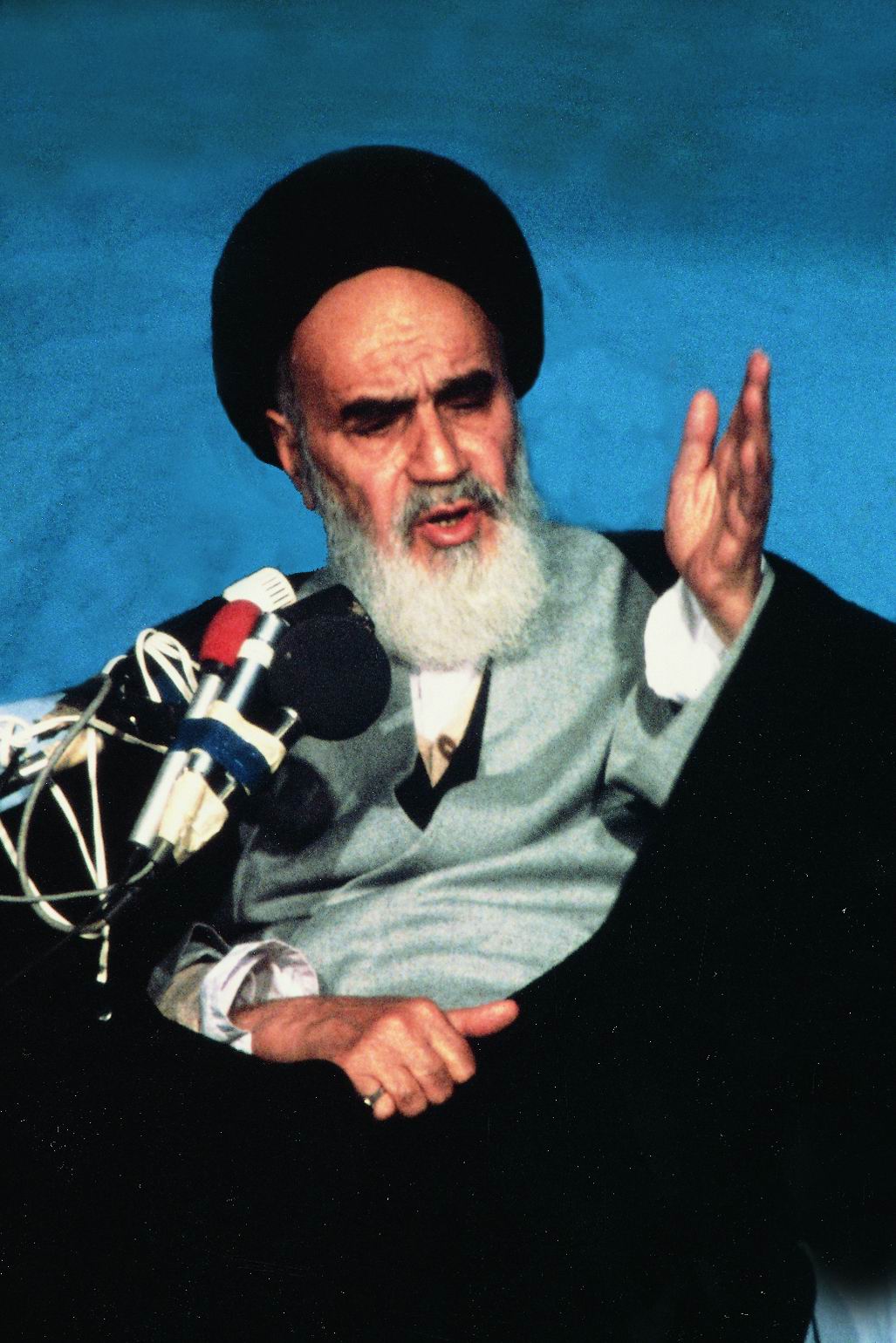 http://reba.ir/site/wp-content/uploads/2015/12/imam-khomeini-3.jpg